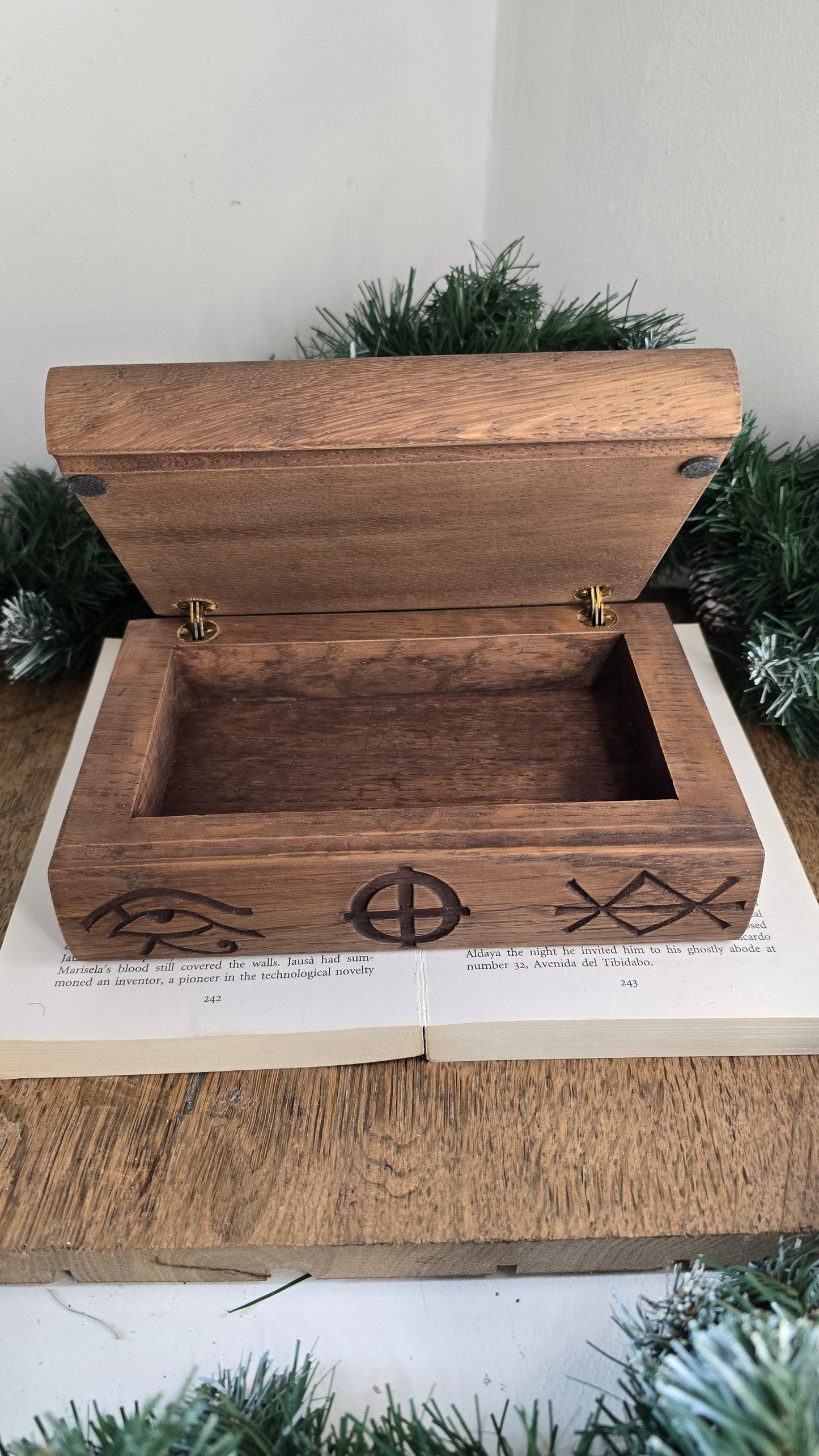 The 'Demon-trap' box