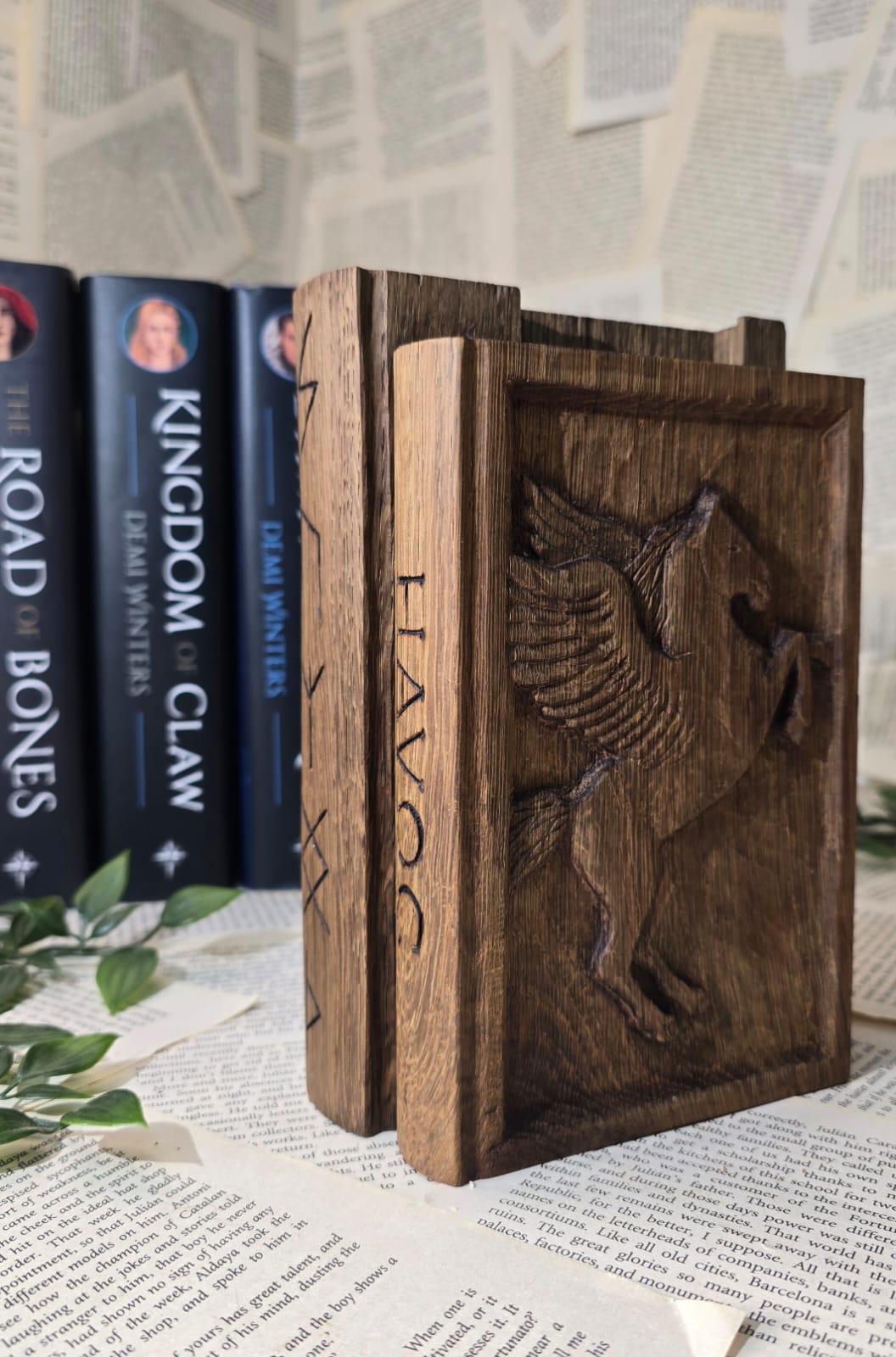 'Havoc' Bookmark Storage Bookend