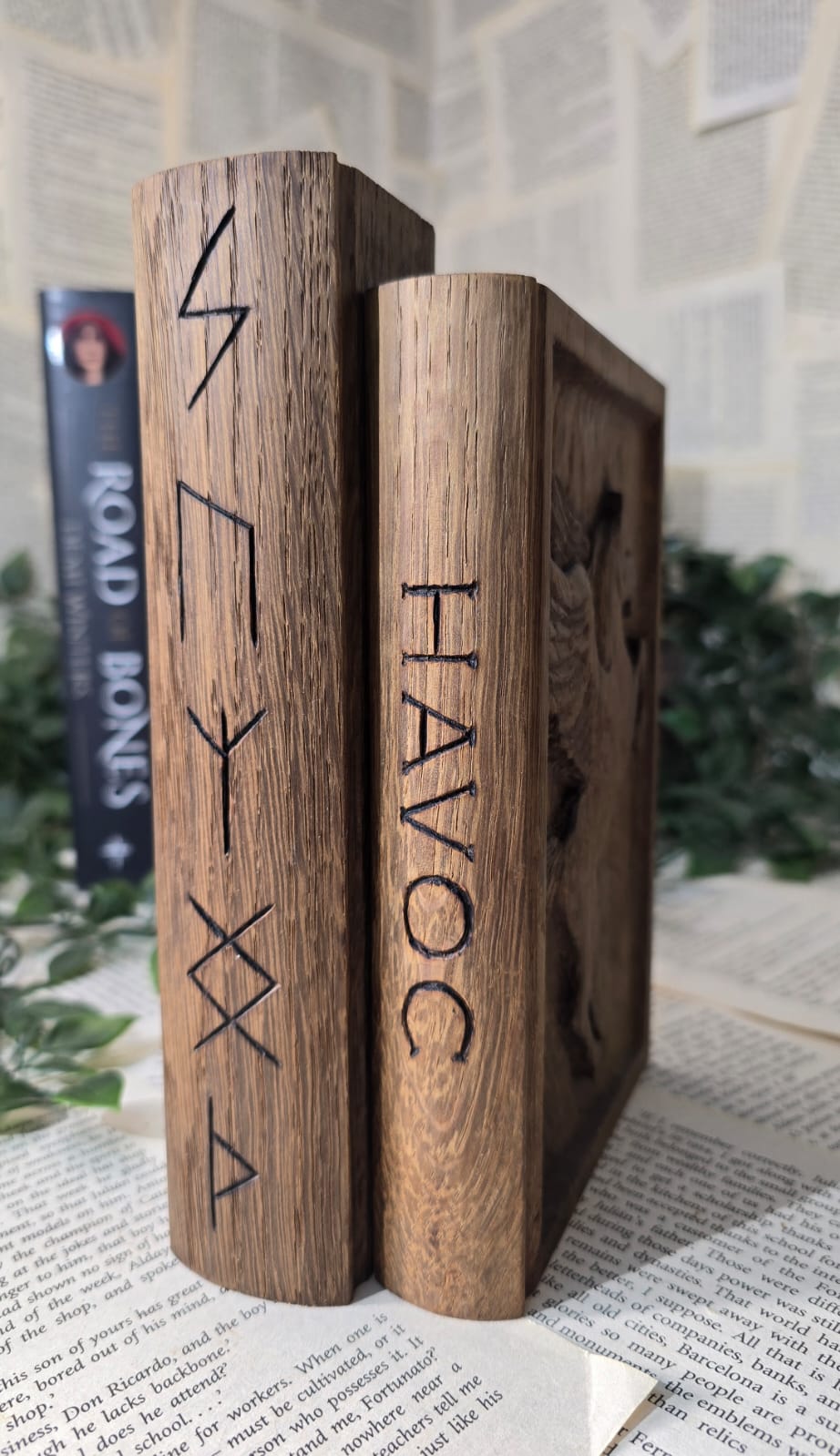 'Havoc' Bookmark Storage Bookend