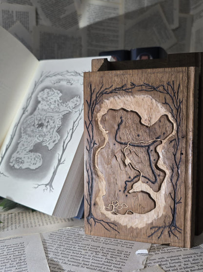 'Kingdom Of Íseldur' Bookmark Storage Bookend